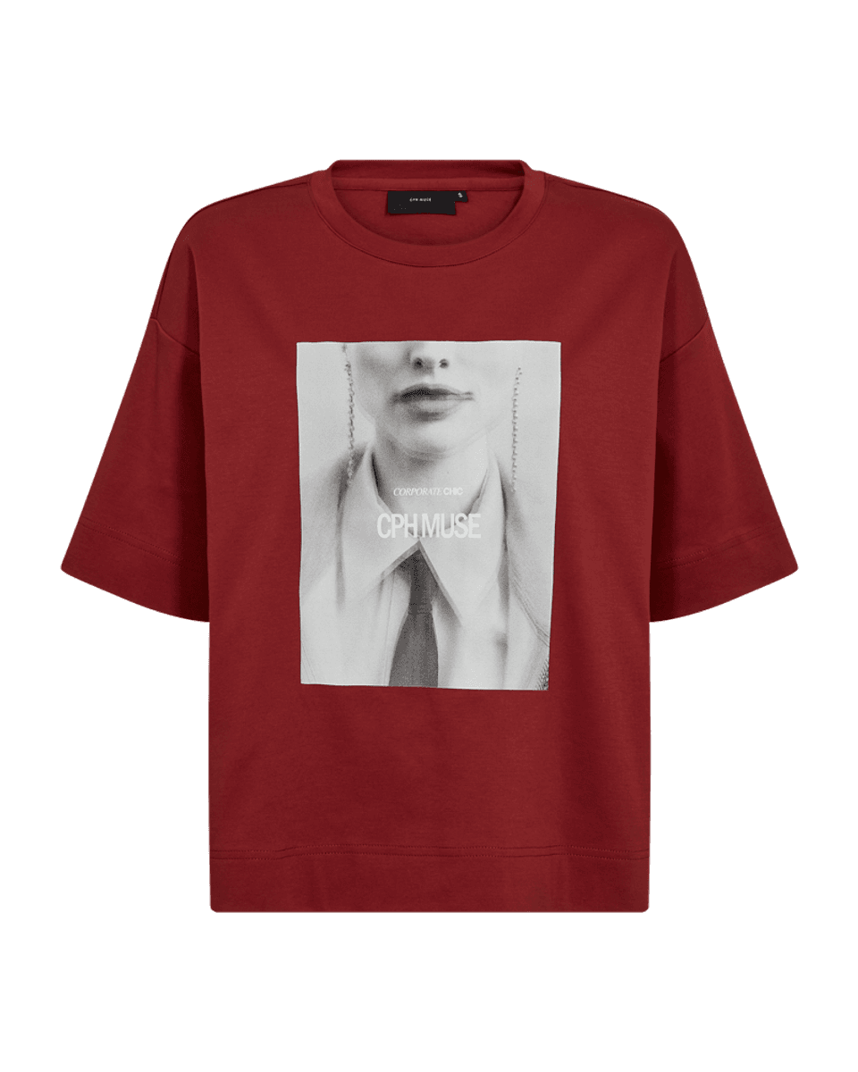 Muse-Tee Print Red Pear