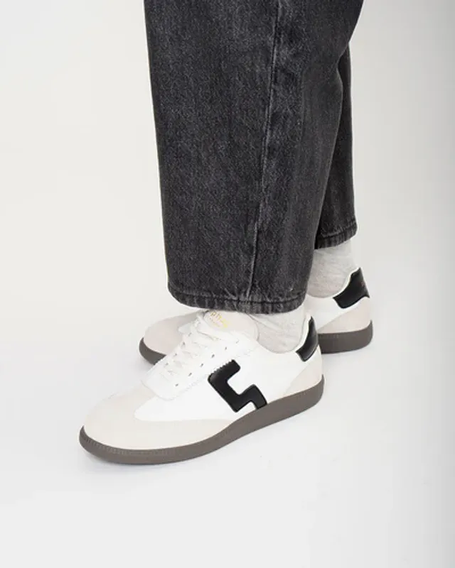 Alex Off White 