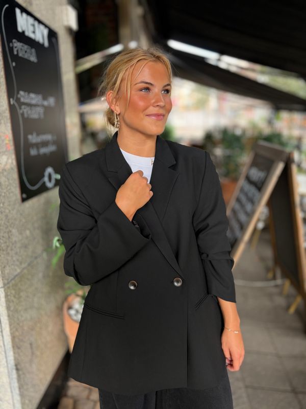 Amora Blazer Black